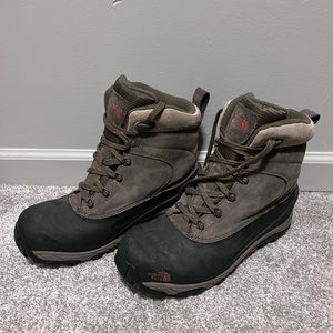 North face hiking snow boots men’s size 10